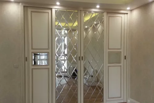 Встроенный шкаф из МДФ в гостиную
