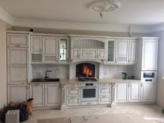 Кухонный гарнитур из массива
