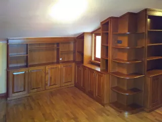 Мебель для кабинета в мансарде